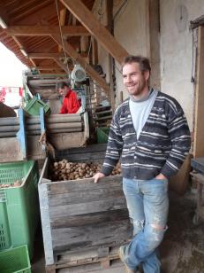 Félicien Krempp , horticultor bio, en Francía (21), utilizador de Bactériosol.
