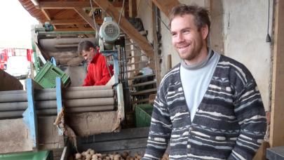 Félicien Krempp , horticultor bio, en Francía (21), utilizador de Bactériosol.